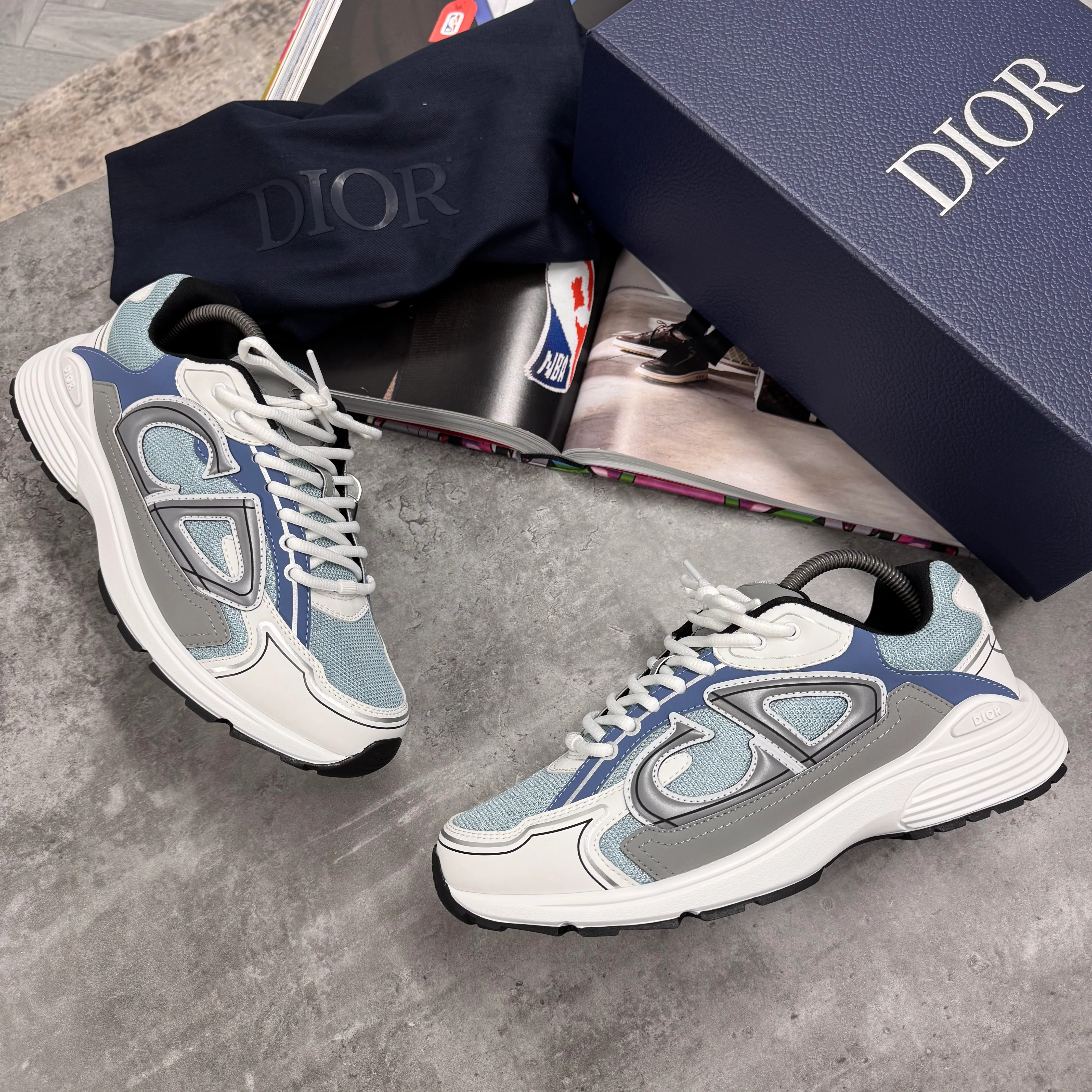 B30 TRAINER - WHITE / BABY BLUE