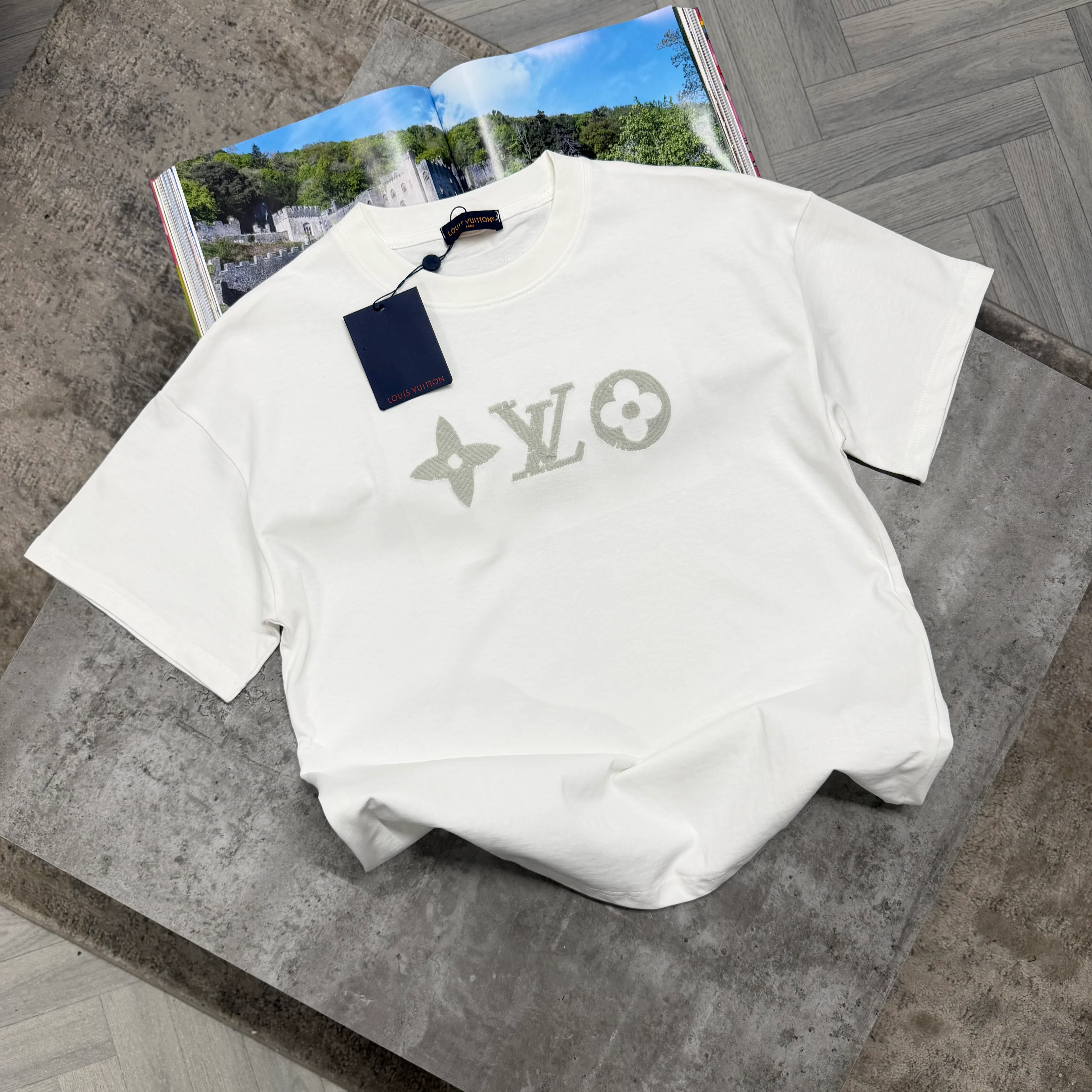 LVE MONO T SHIRT - WHITE