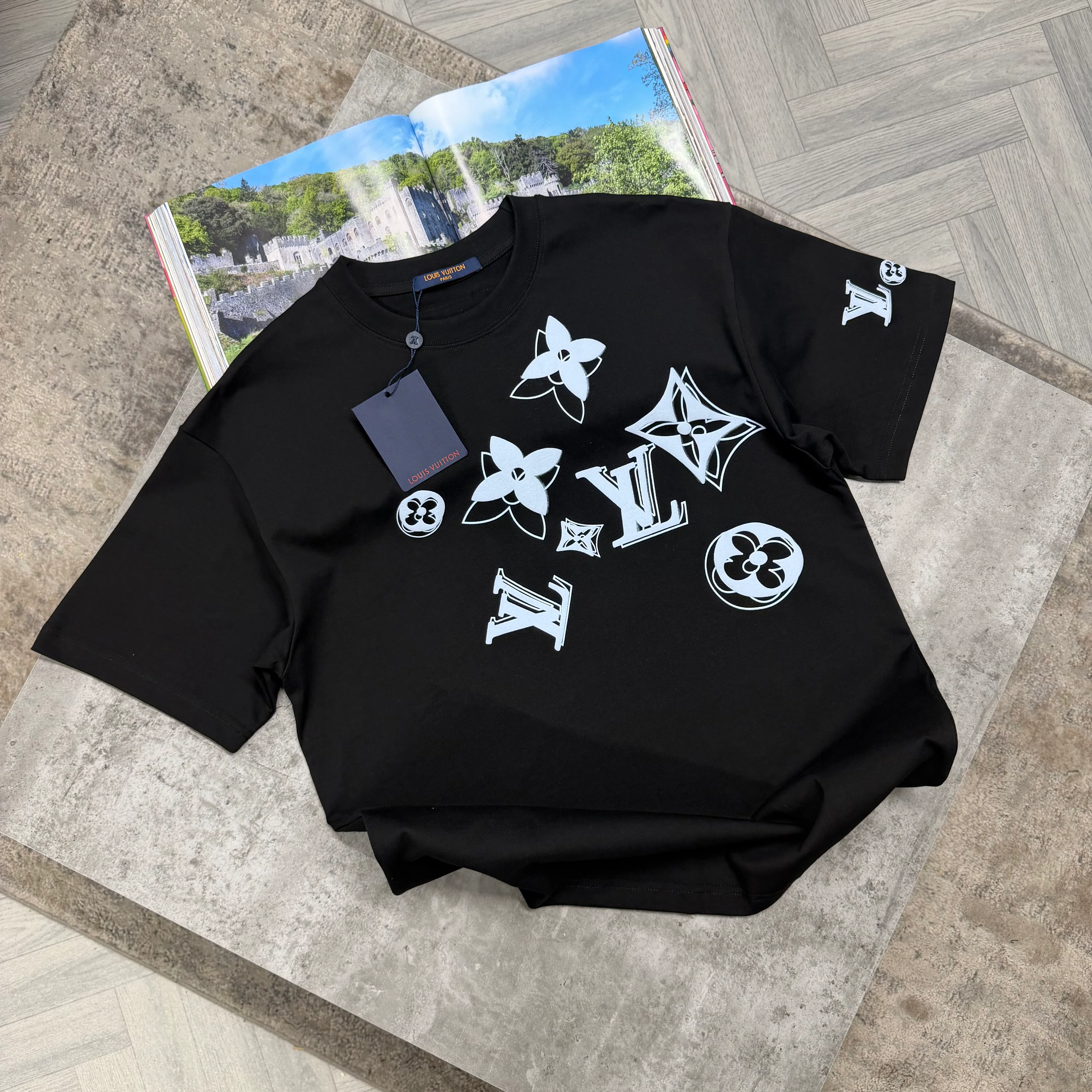 LVE T SHIRT - BLACK