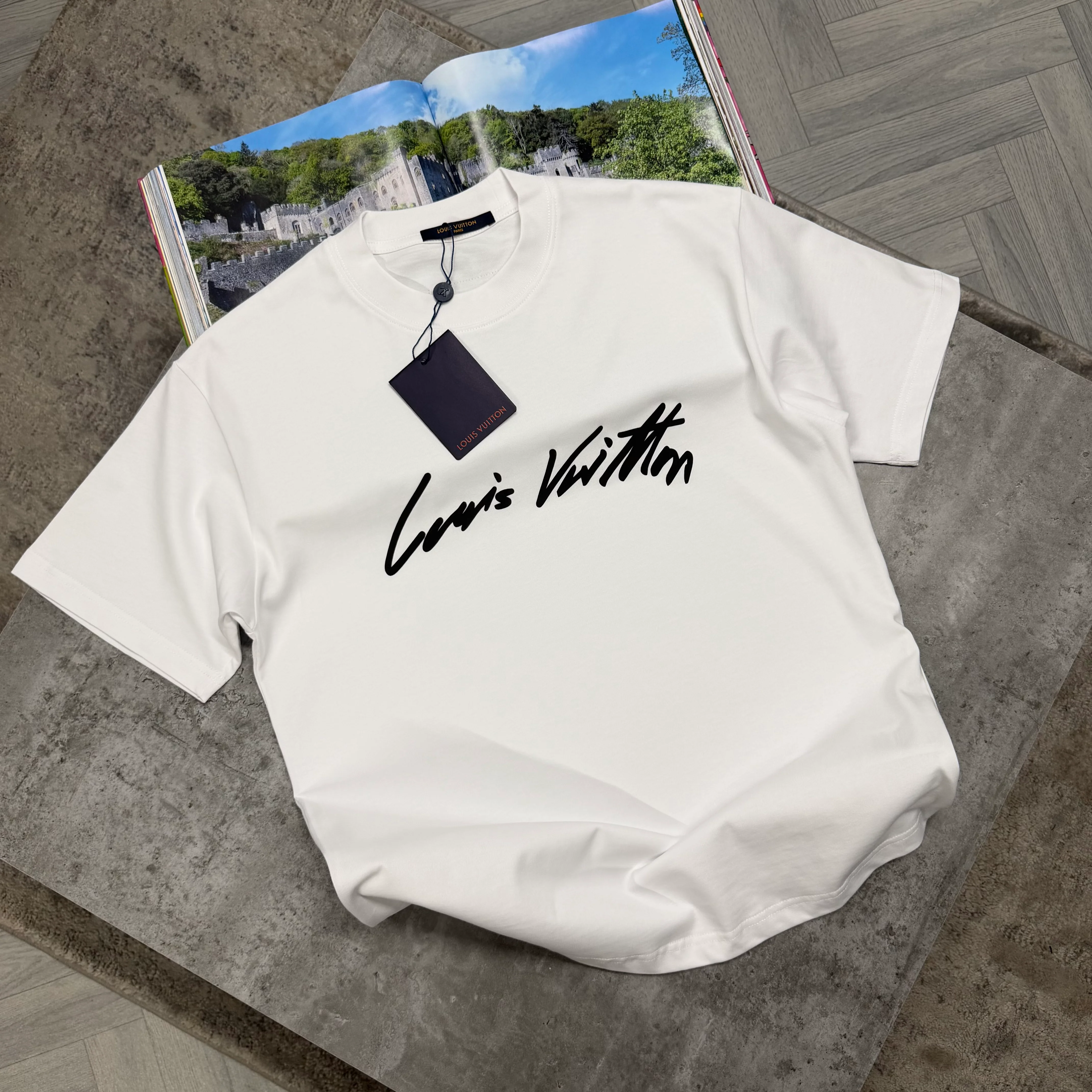 LVE T SHIRT - WHITE
