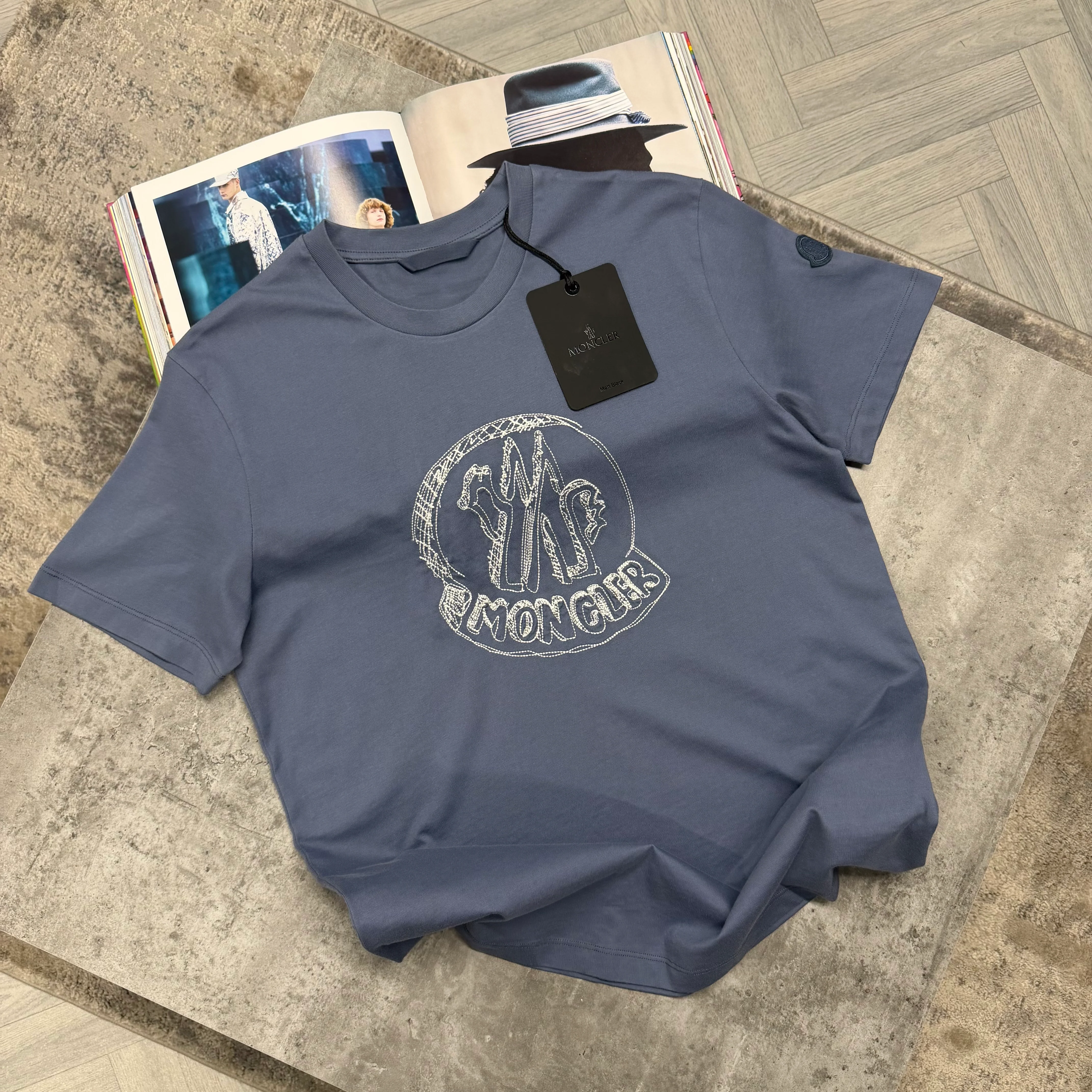 MNCLR SKETCH T SHIRT - PALE BLUE