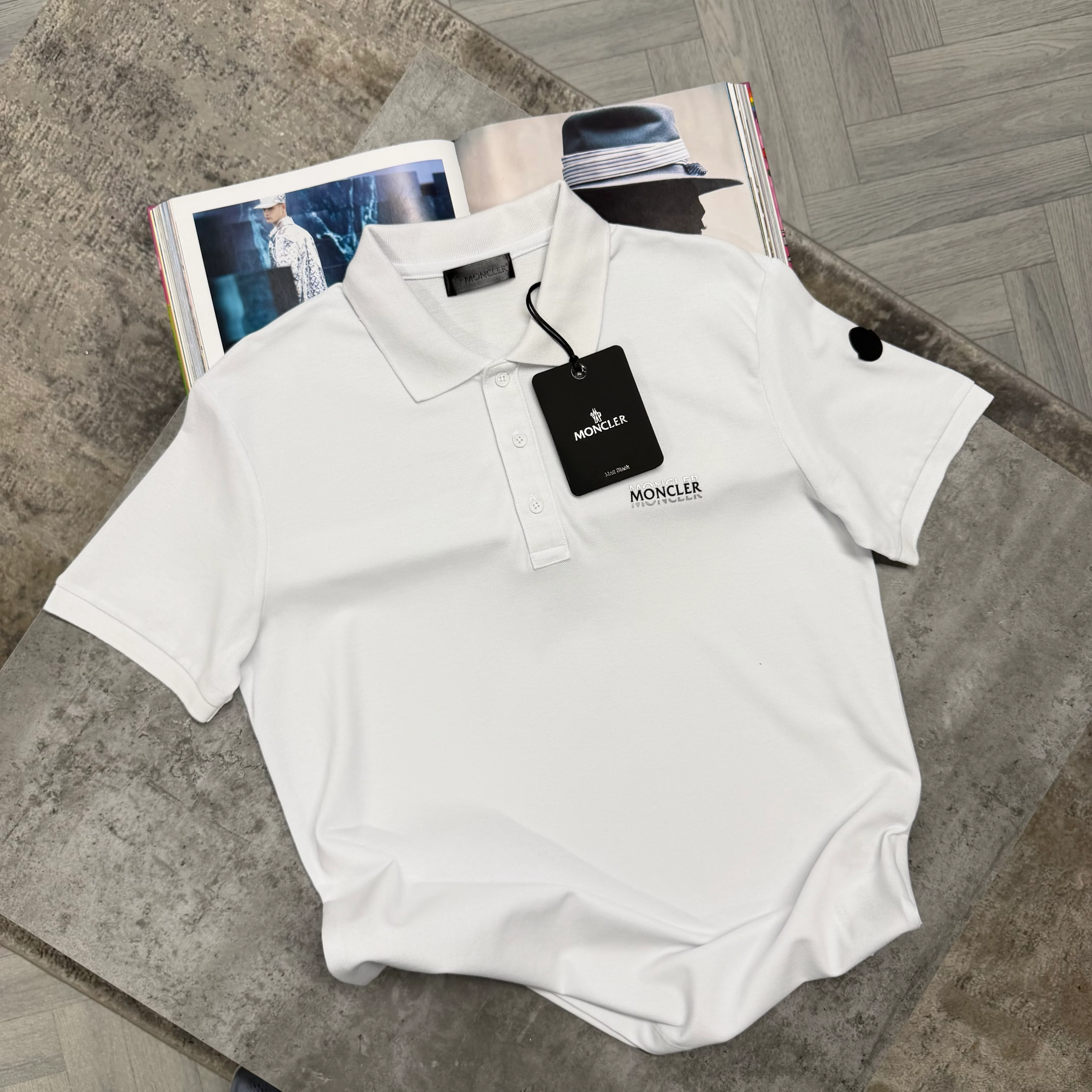 MNCLR SPLIT LOGO POLO - WHITE