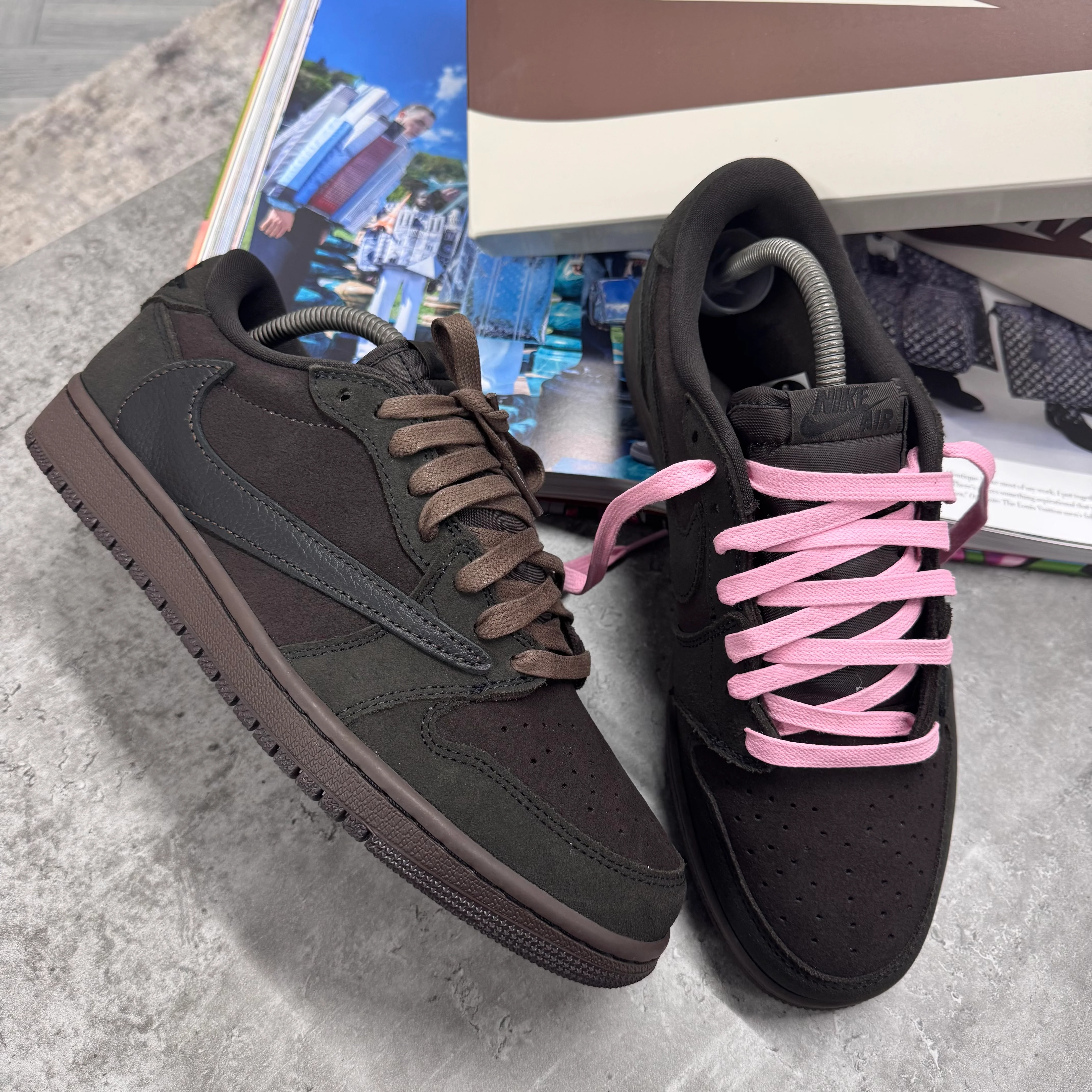 NI X TS JORDAN 1 - VELVET BROWN - Image 2
