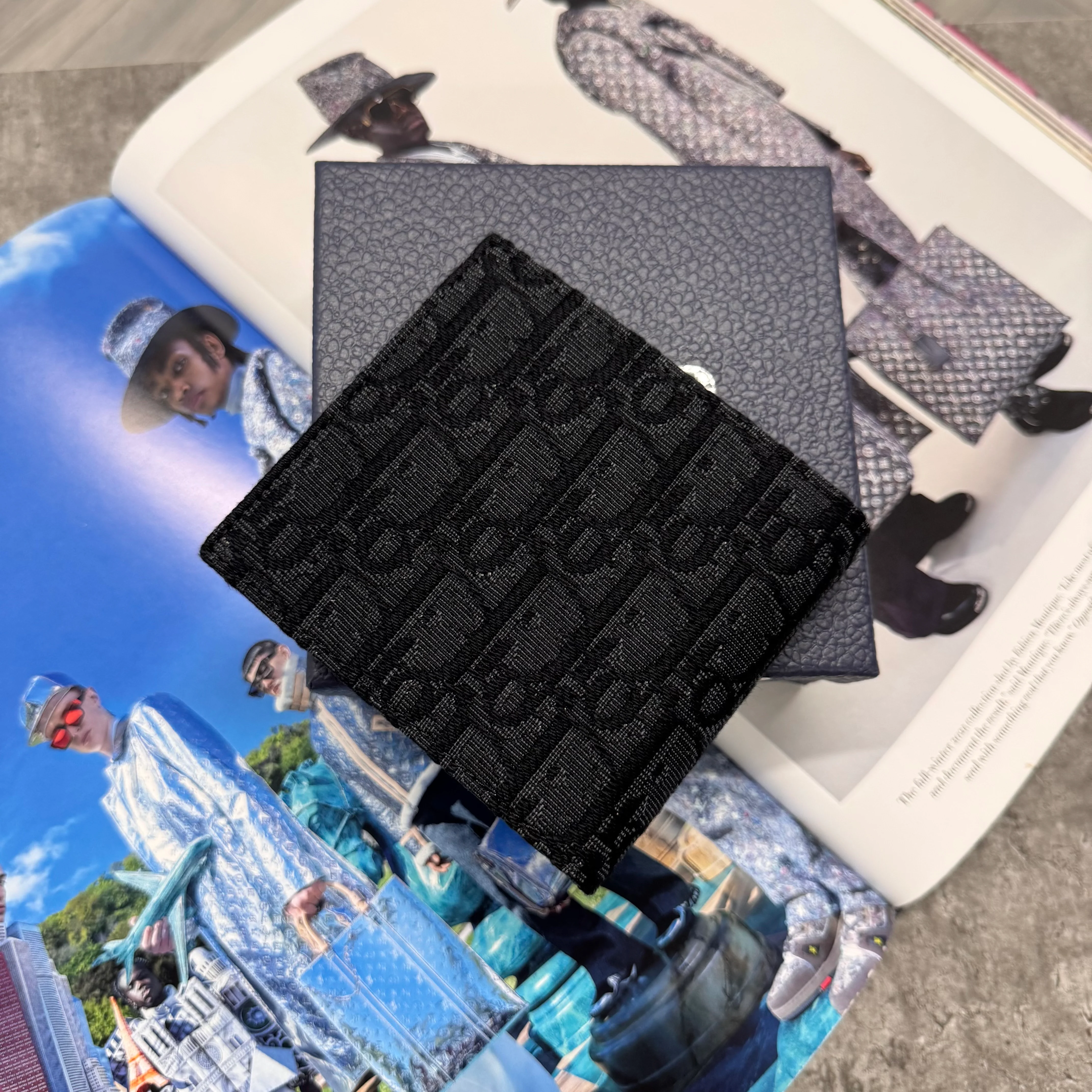 (PRE ORDER) CD OBLIQUE WALLET - BLACK - Image 2