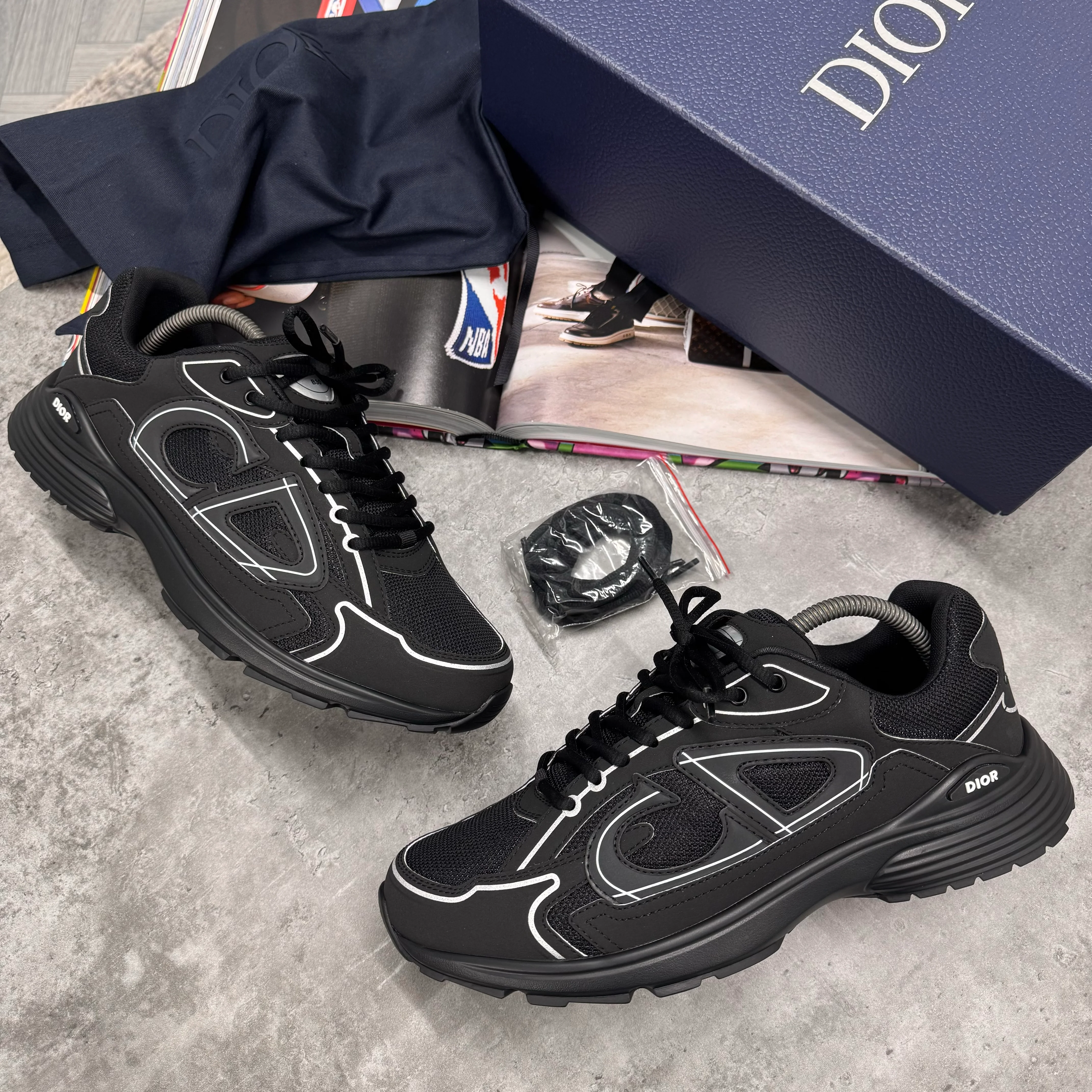 (PRE ORDER) B30 TRAINERS - BLACK