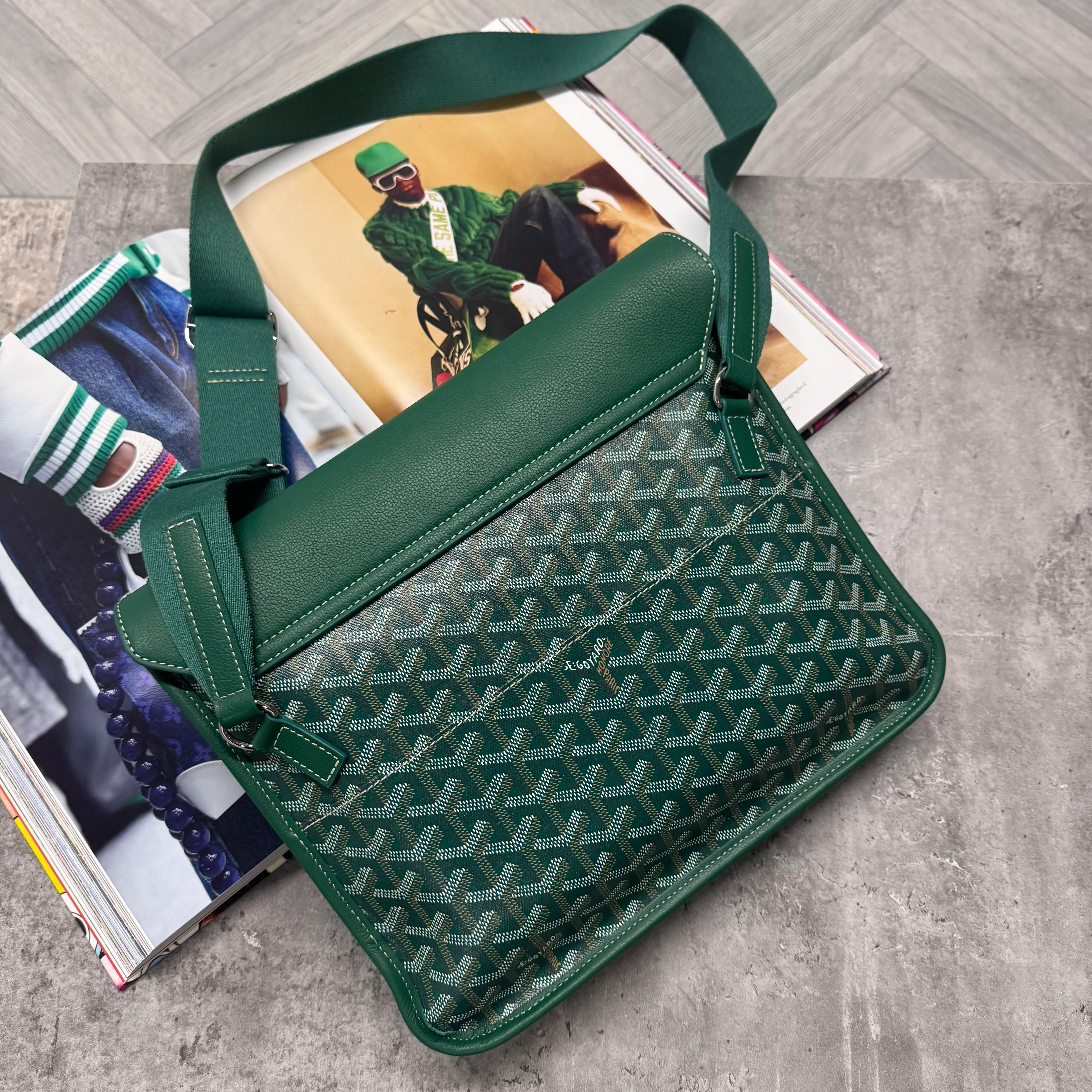 (PRE ORDER) GYRD MAN BAG - GREEN - Image 3