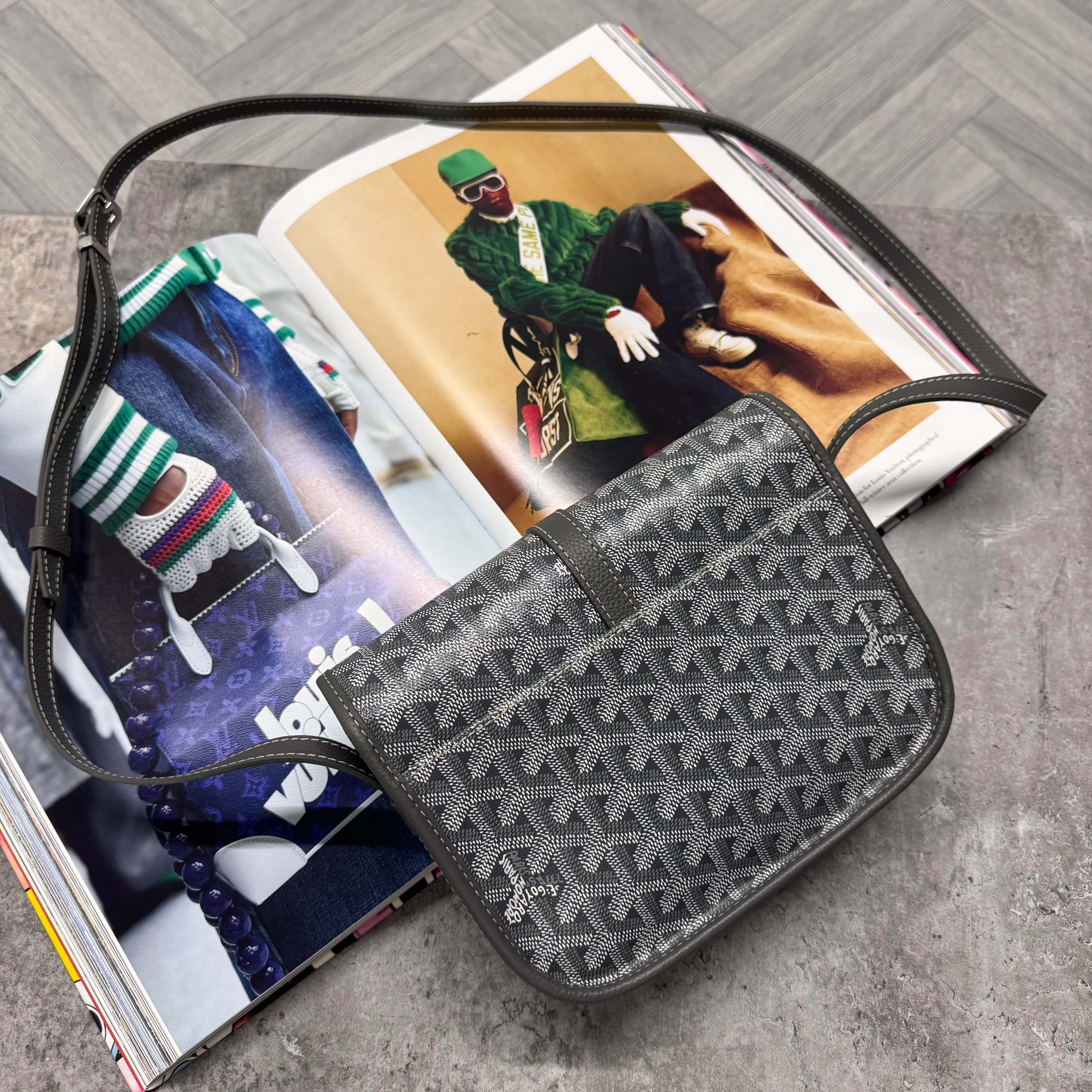 (PRE ORDER) GYRD MAN BAG - GREY - Image 3