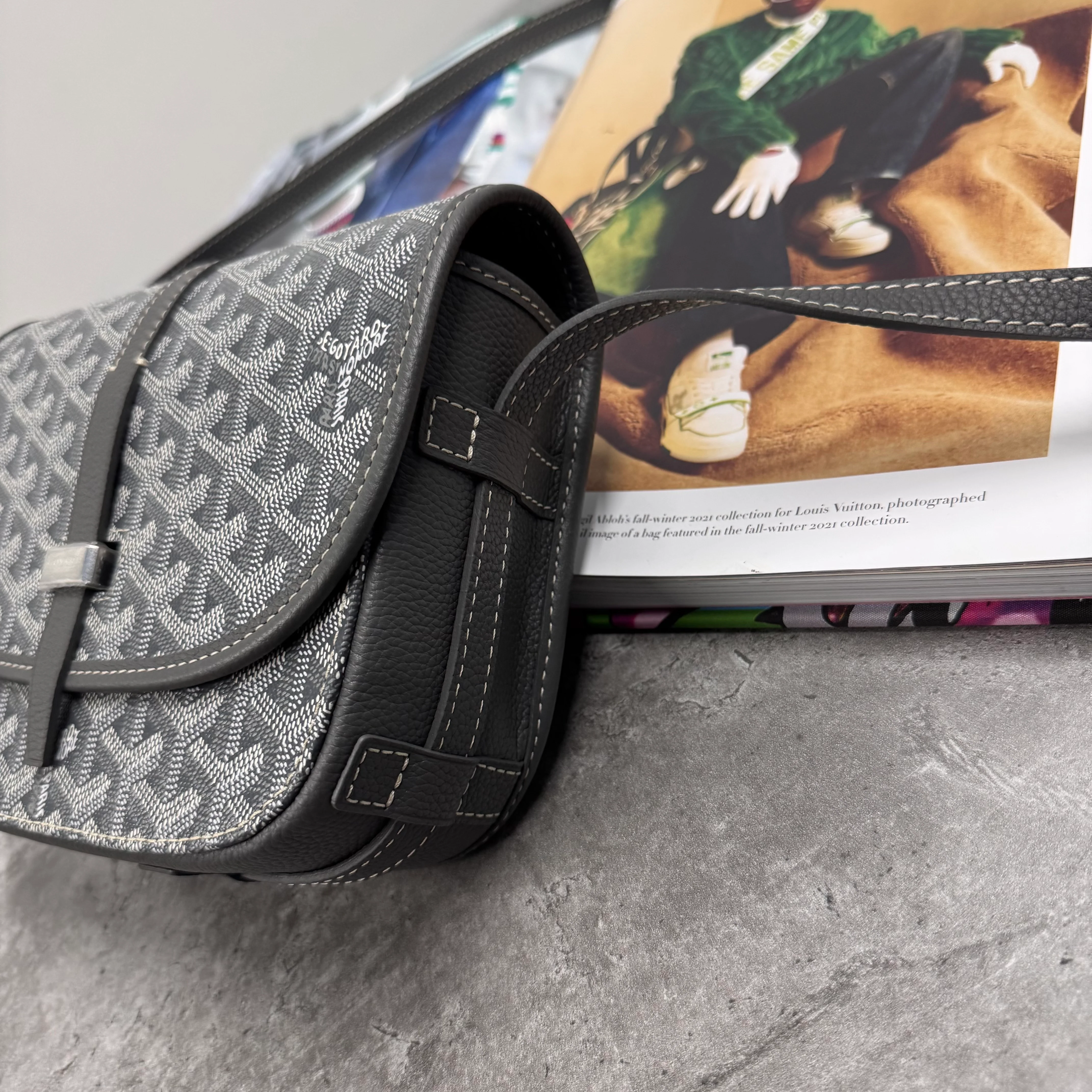 (PRE ORDER) GYRD MAN BAG - GREY - Image 4