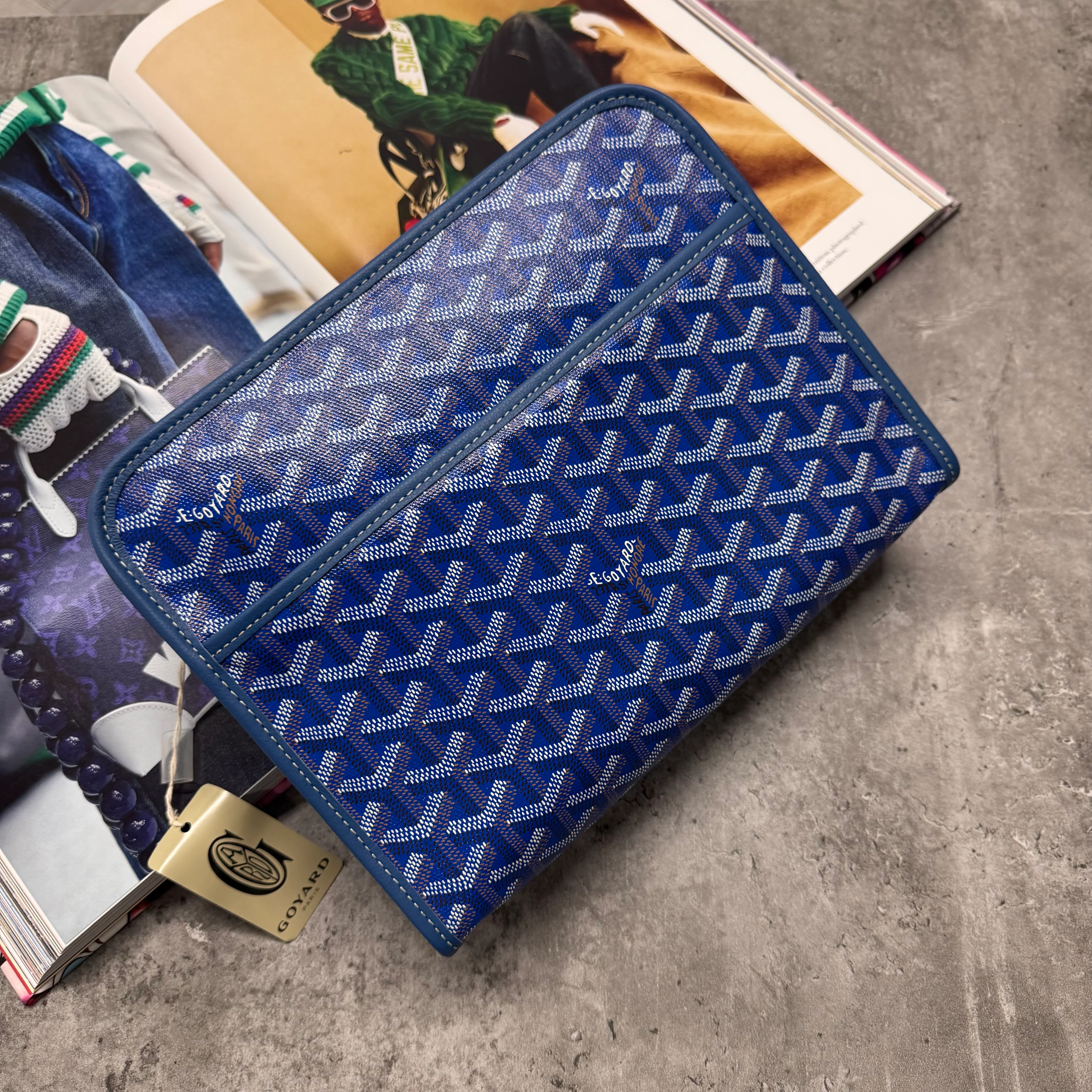 (PRE ORDER) GYRD POUCH BAG - BLUE