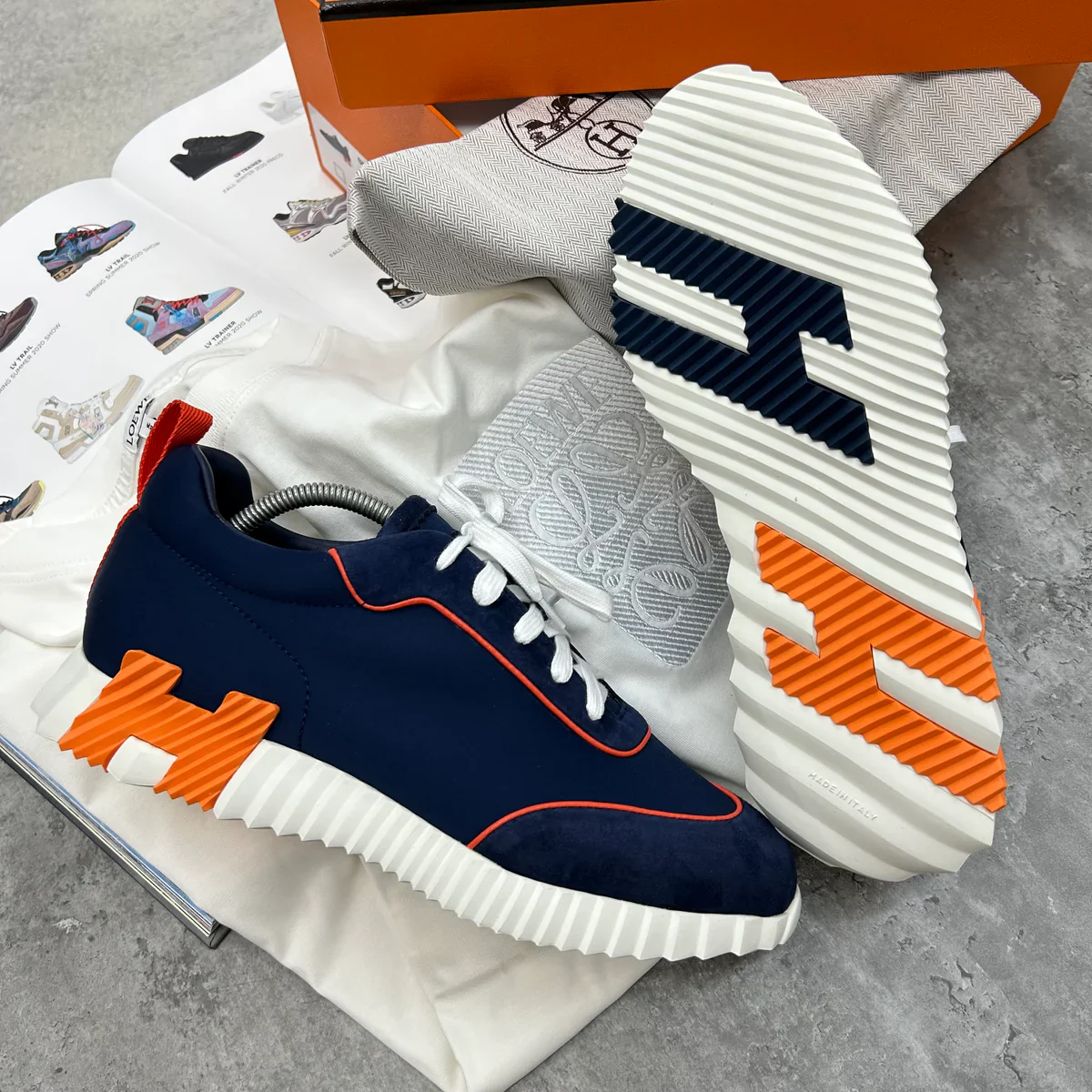 (PRE ORDER) H TRAINERS - NAVY / ORANGE - Image 4