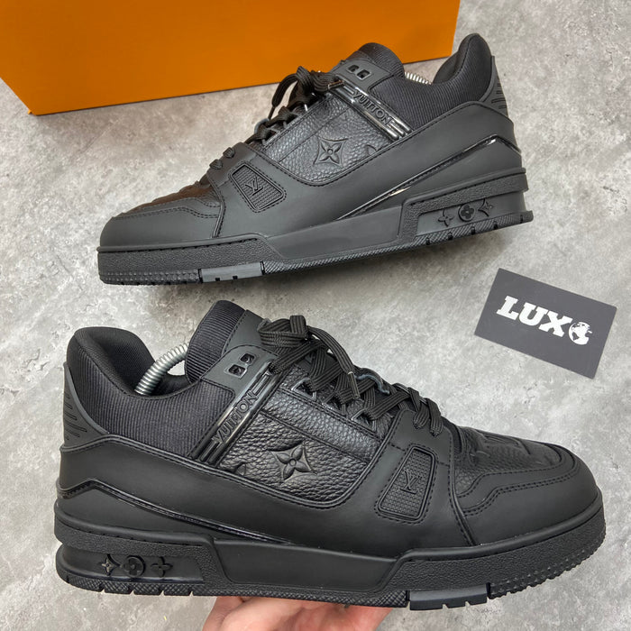 (PRE ORDER) LVE TRAINERS - BLACK - Image 2