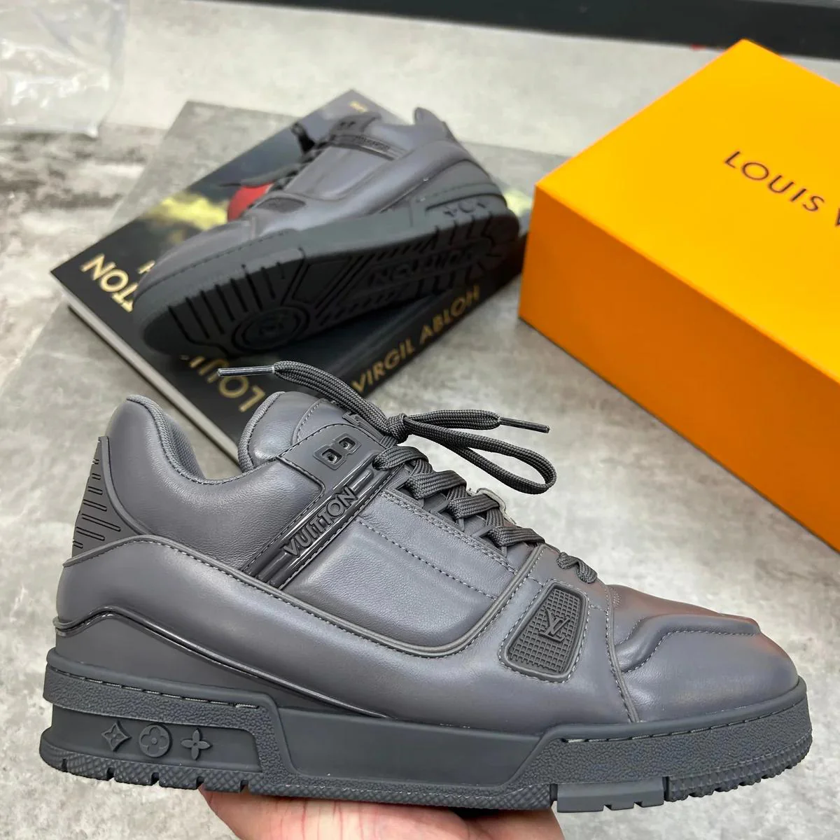 (PRE ORDER) LVE TRAINERS - GREY - Image 2