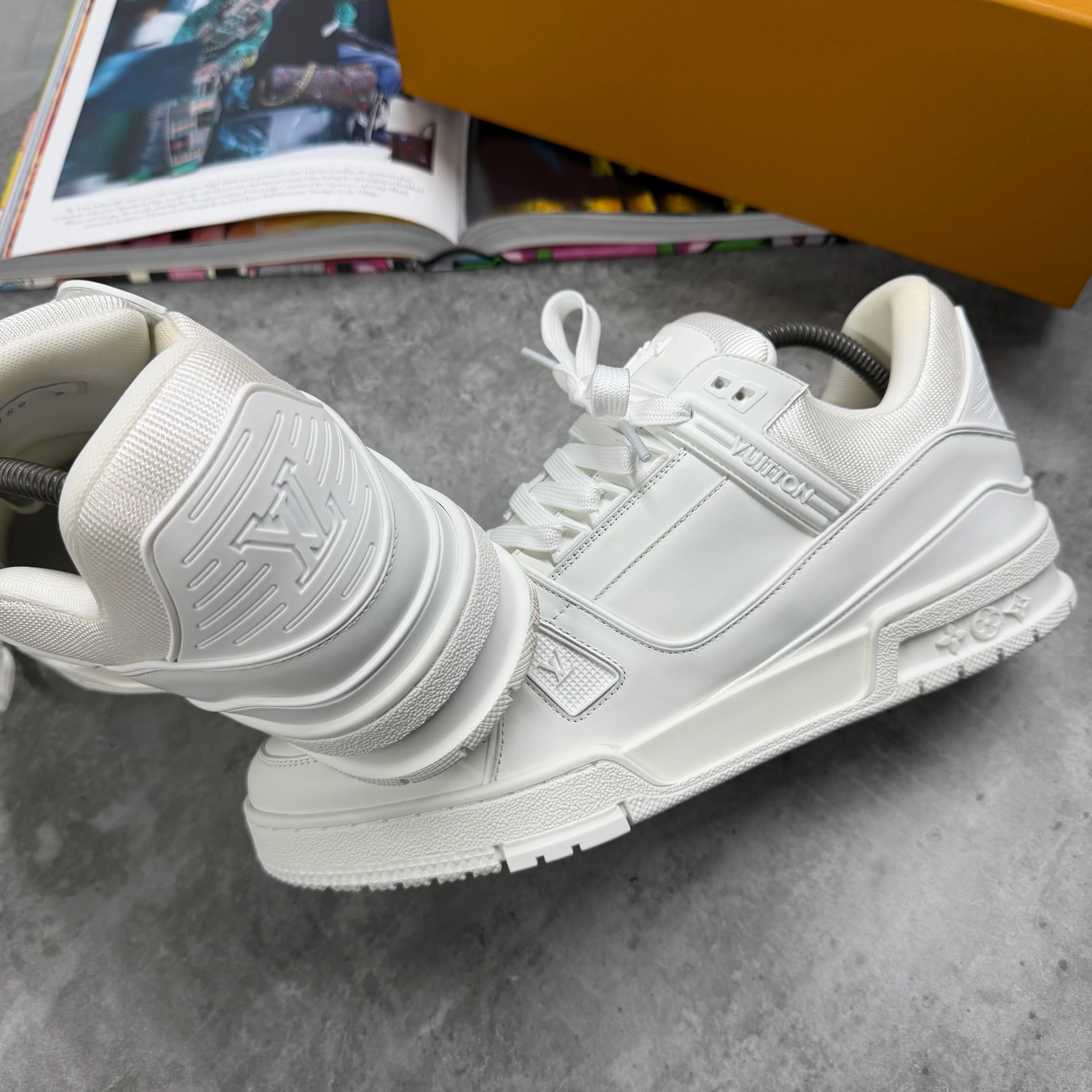 (PRE ORDER) LVE TRAINER - WHITE - Image 3