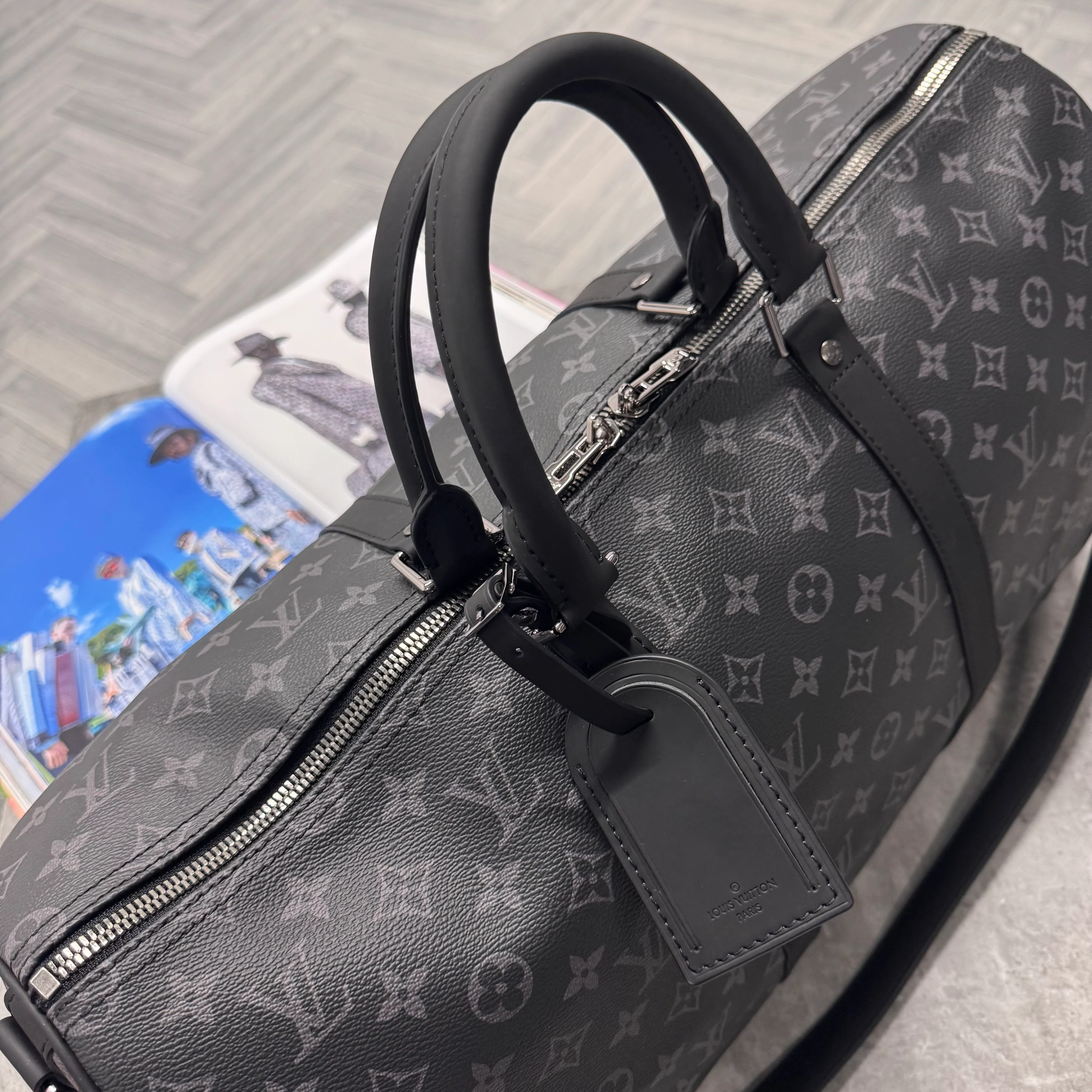 (PRE ORDER) LVE DUFFEL BAG (50) - BLACK - Image 2