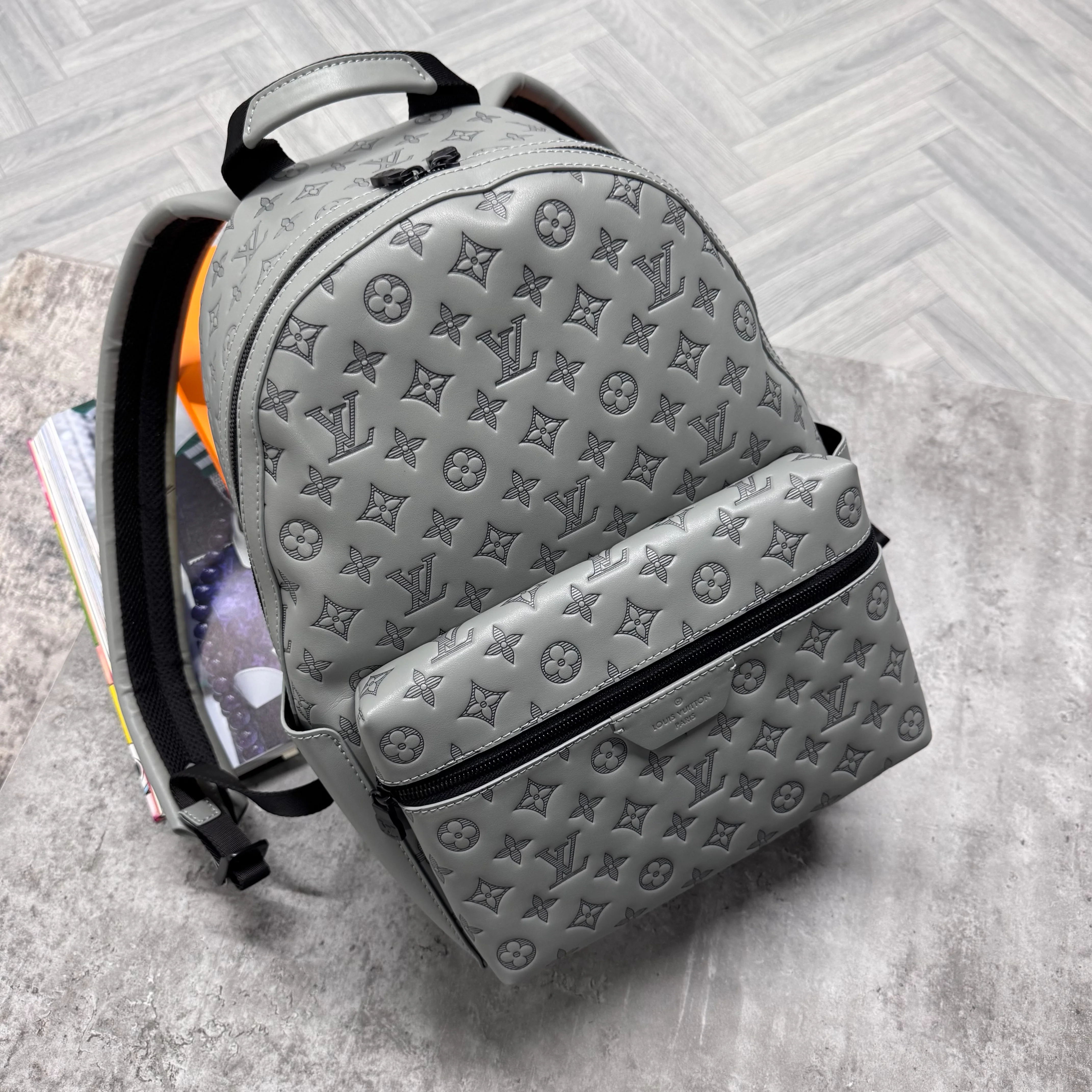 (PRE ORDER) LVE MONOGRAM BACKPACK - GREY