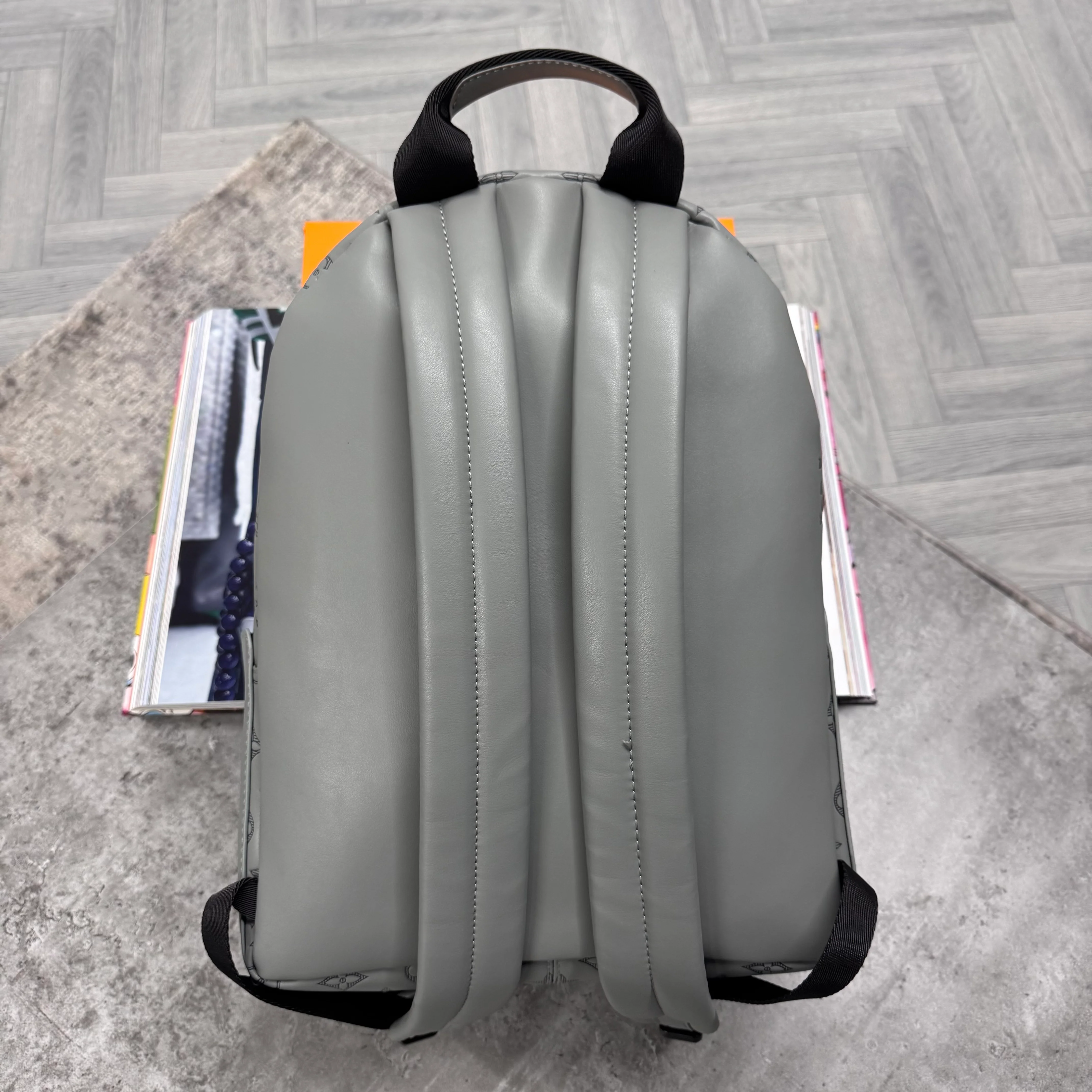 (PRE ORDER) LVE MONOGRAM BACKPACK - GREY - Image 5