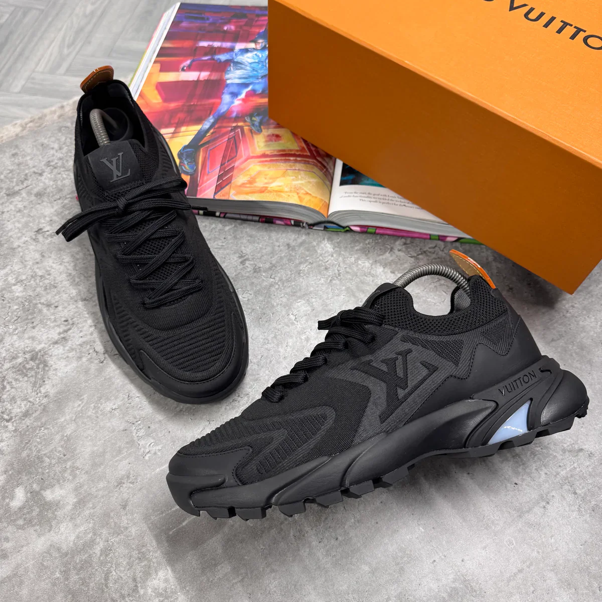 (PRE ORDER) LVE TACTIC TRAINER - BLACK - Image 3