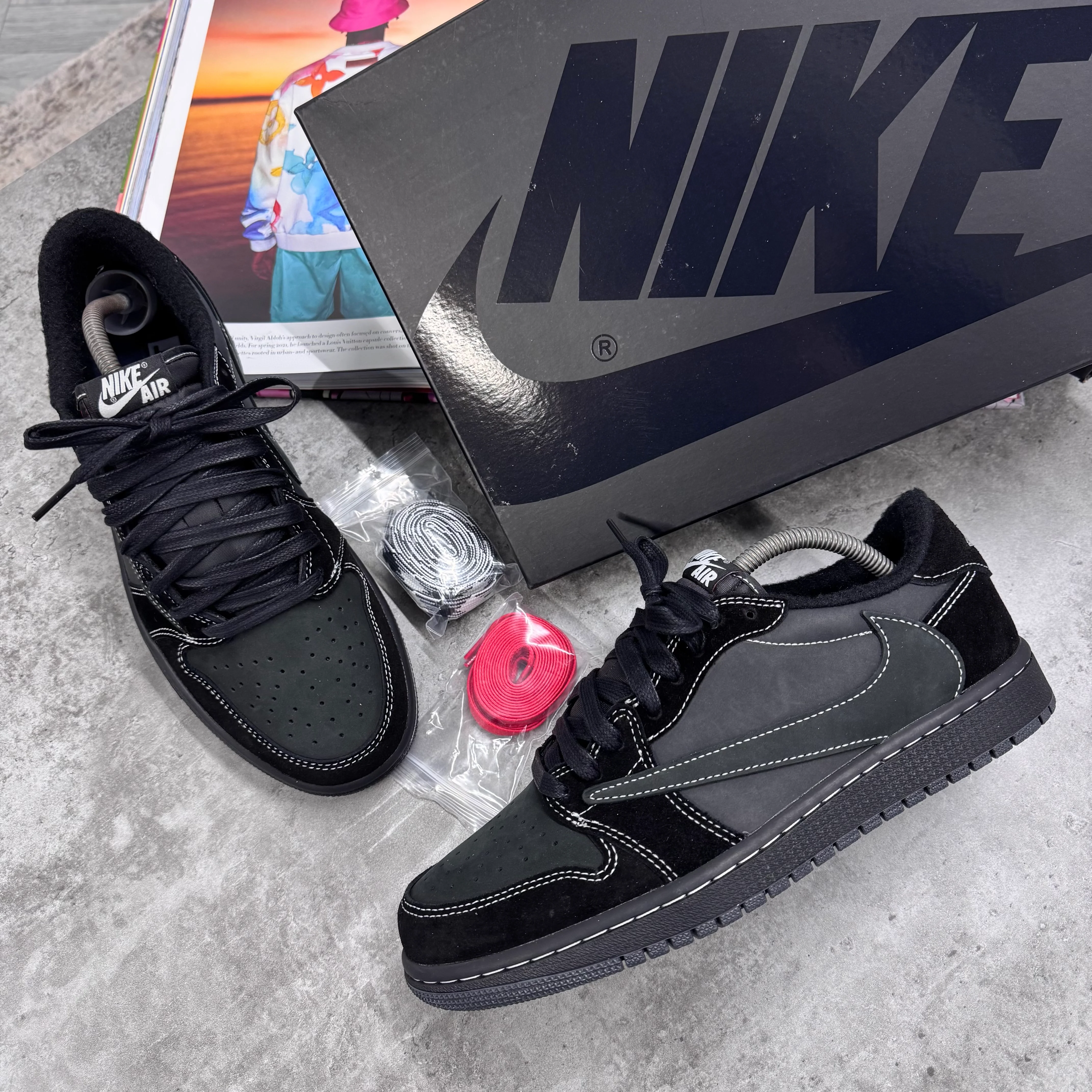 (PRE ORDER) NI X TS JORDAN 1 - PHANTOM BLACK - Image 2