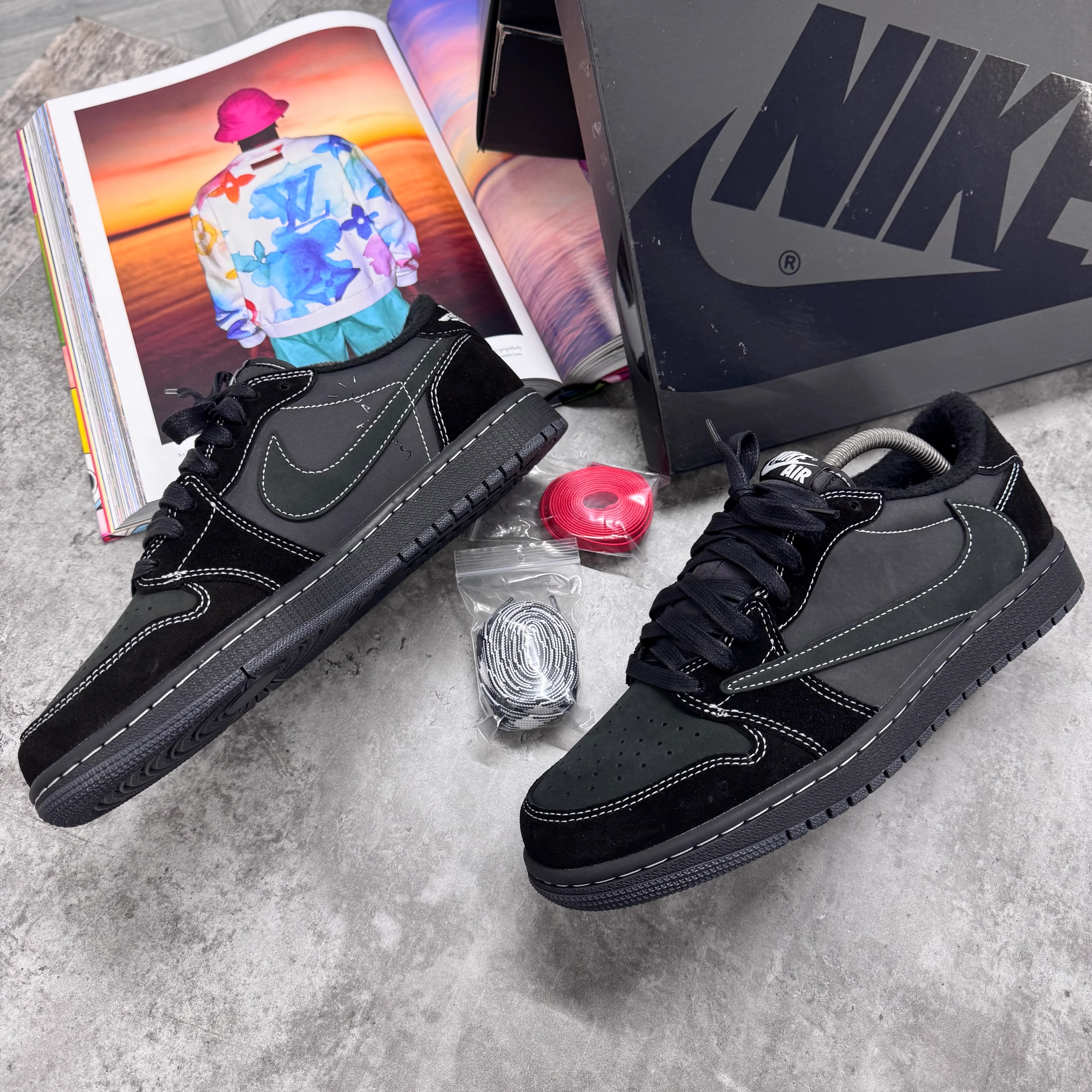 (PRE ORDER) NI X TS JORDAN 1 - PHANTOM BLACK - Image 3