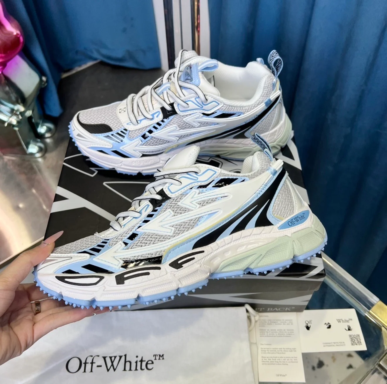 (PRE ORDER) OW TRAINER - SKY BLUE / WHITE - Image 3