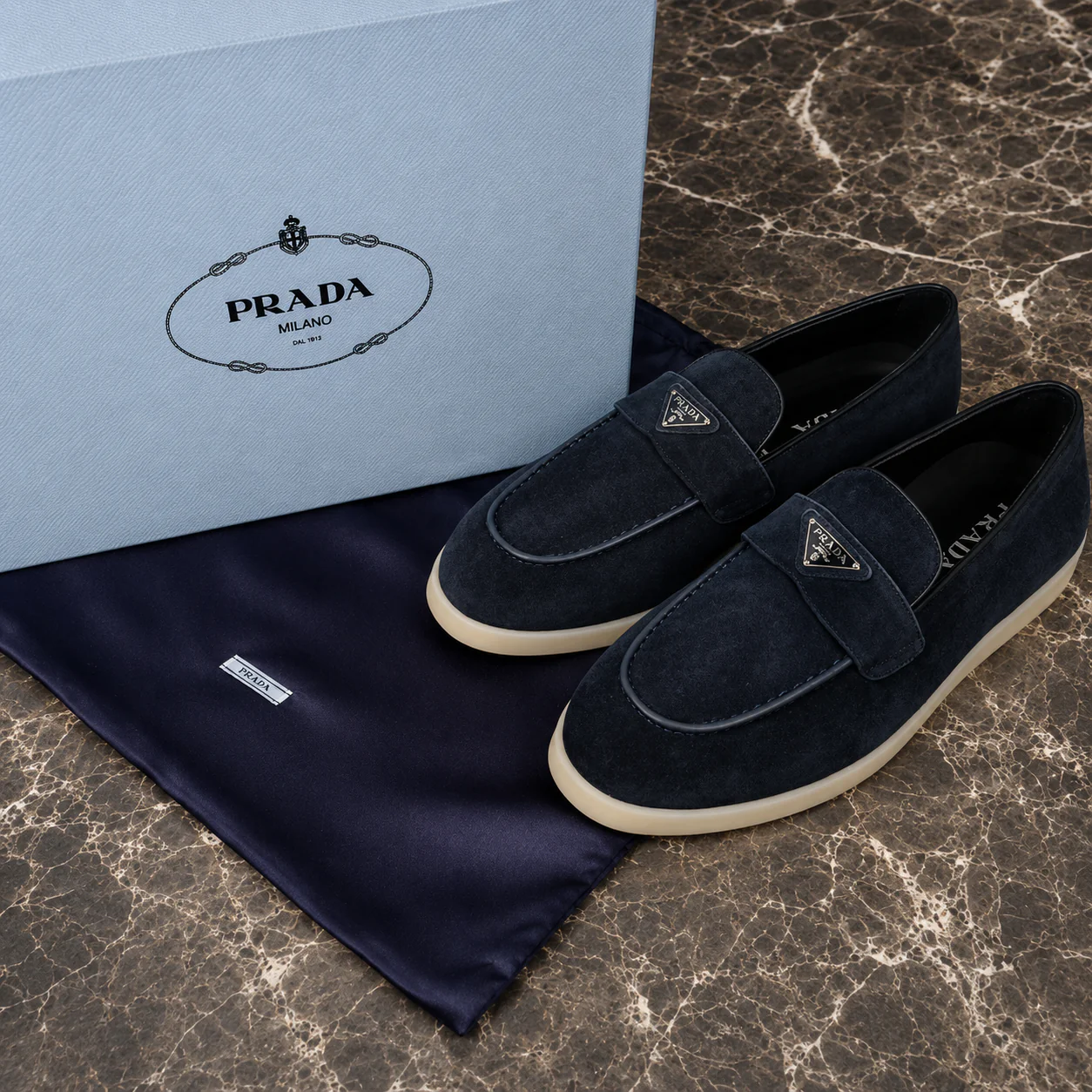 (PRE ORDER) PDA LOAFER - NAVY