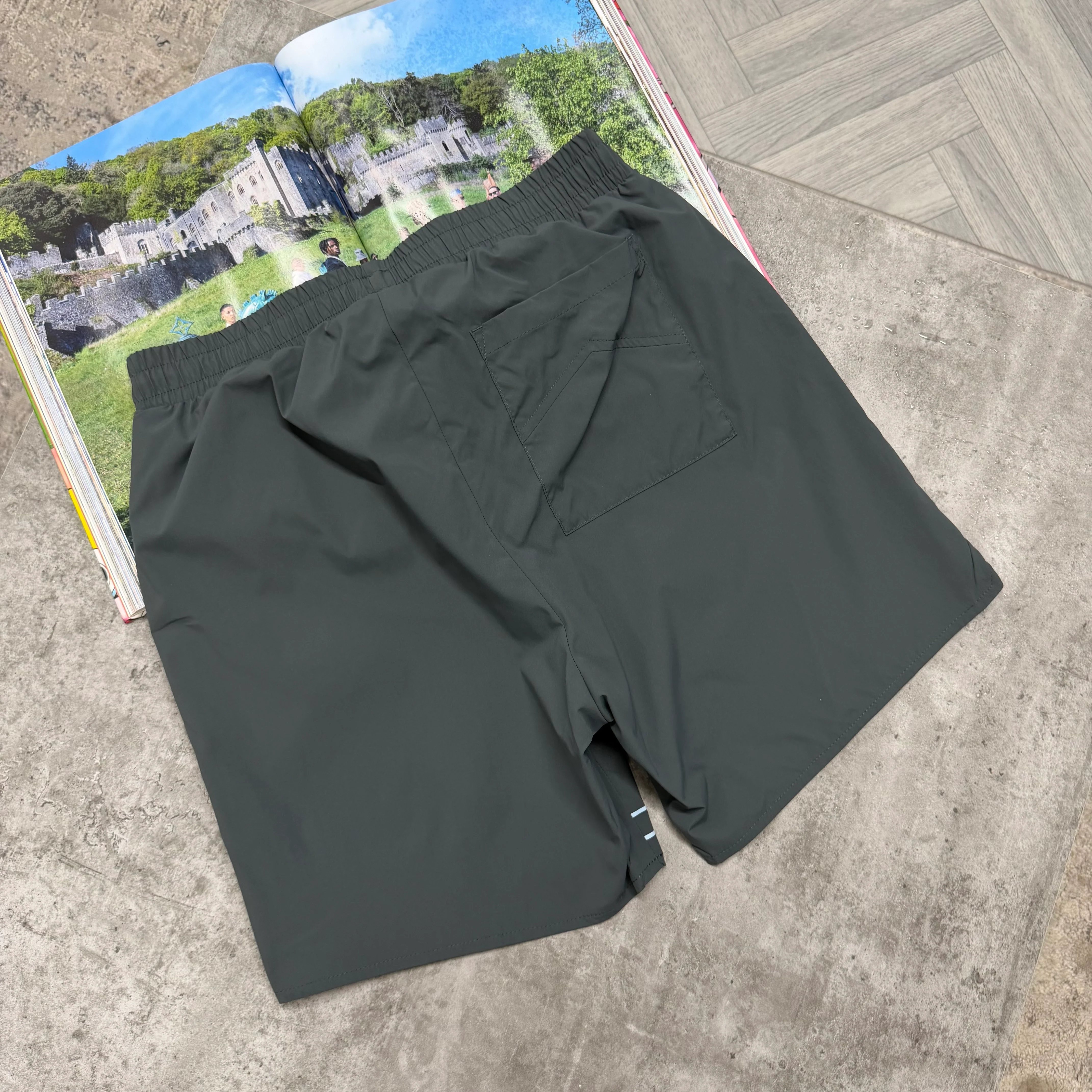 RHU SHORTS - ANTHRACITE - Image 2