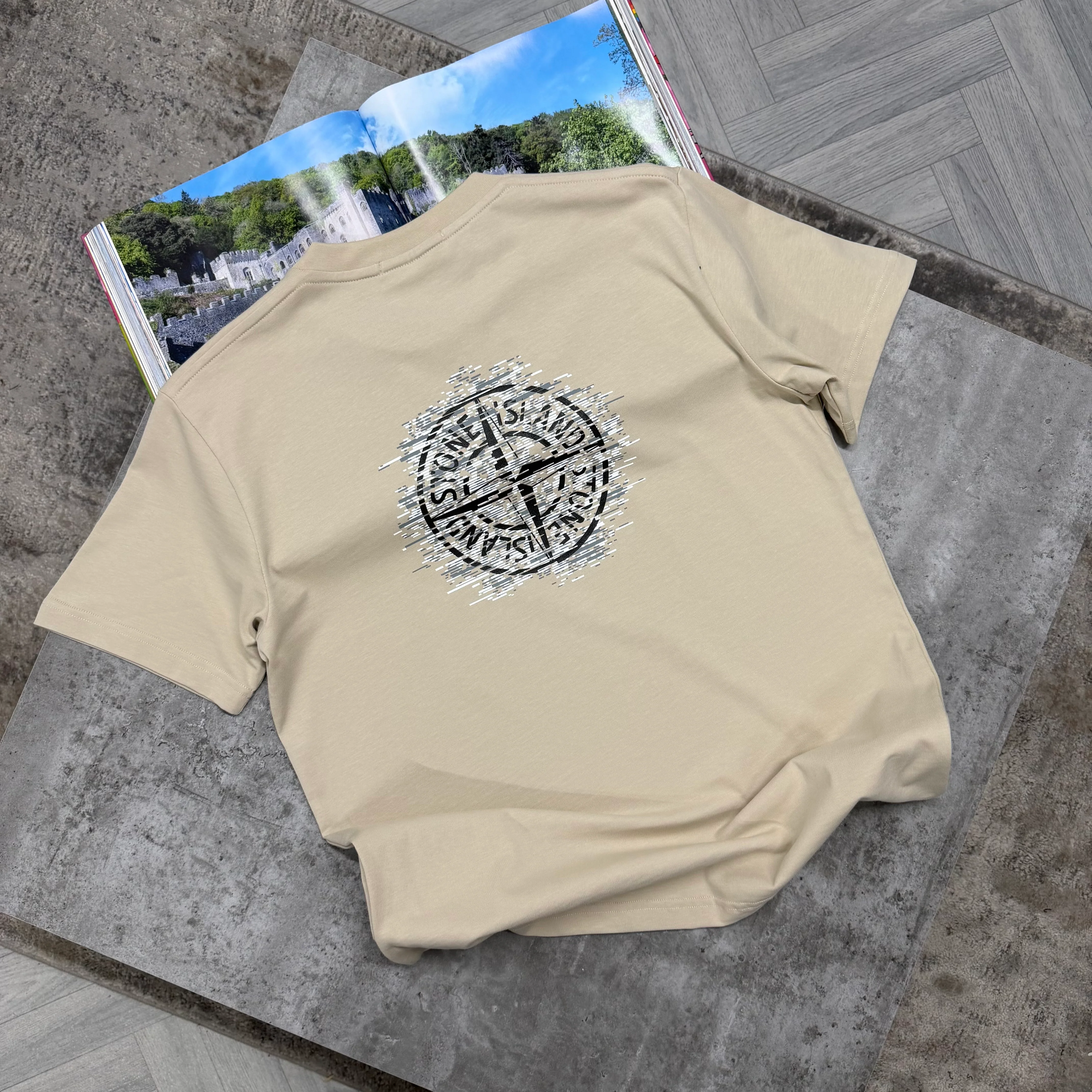SI BLURR COMPASS T SHIRT - BEIGE - Image 2